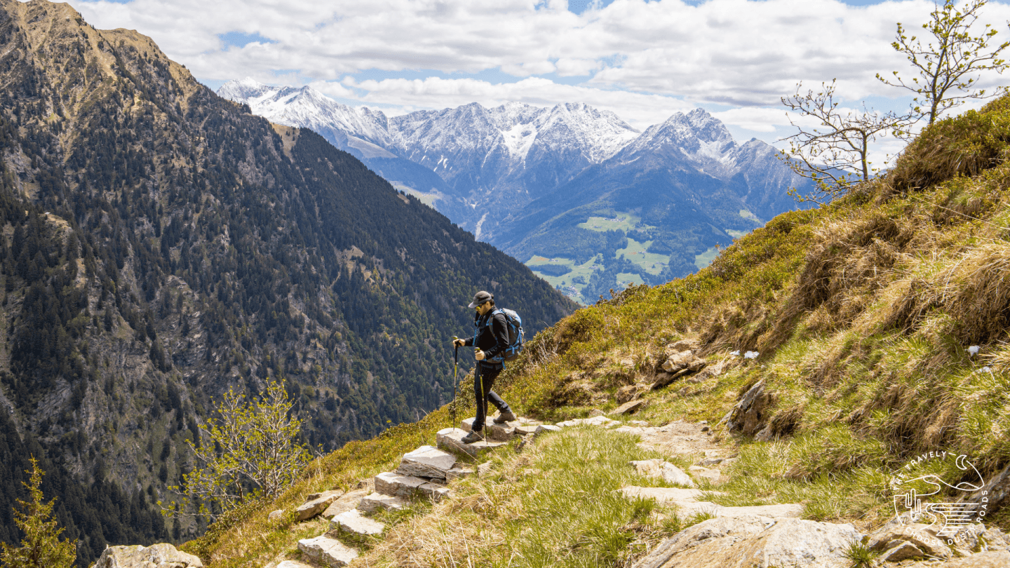 Dorf Tirol Wanderung: auf dem Weg zur Bockerh&uuml;tte