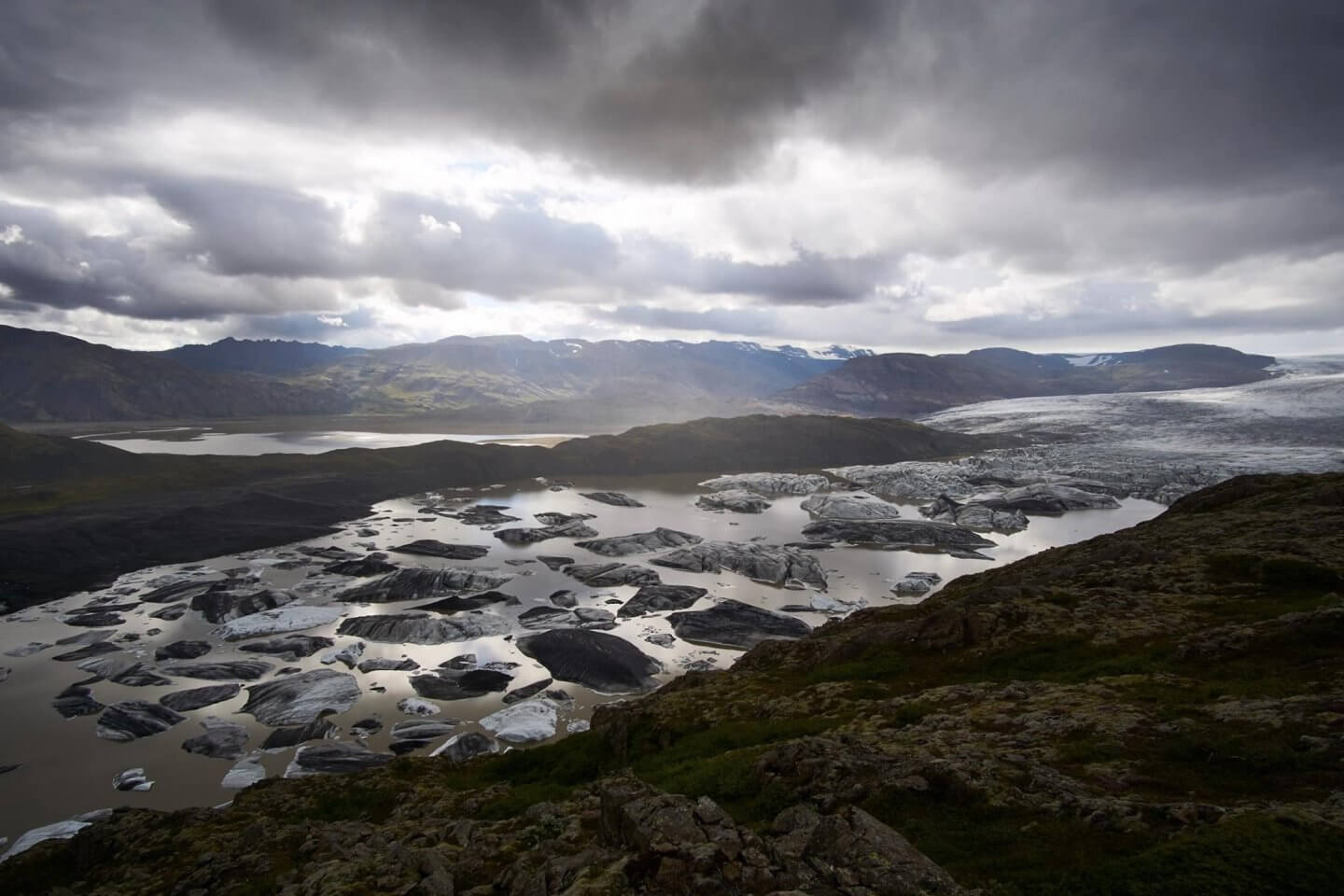 Zu Fuß unterwegs auf Island: die Gletscherlagune von Hoffell