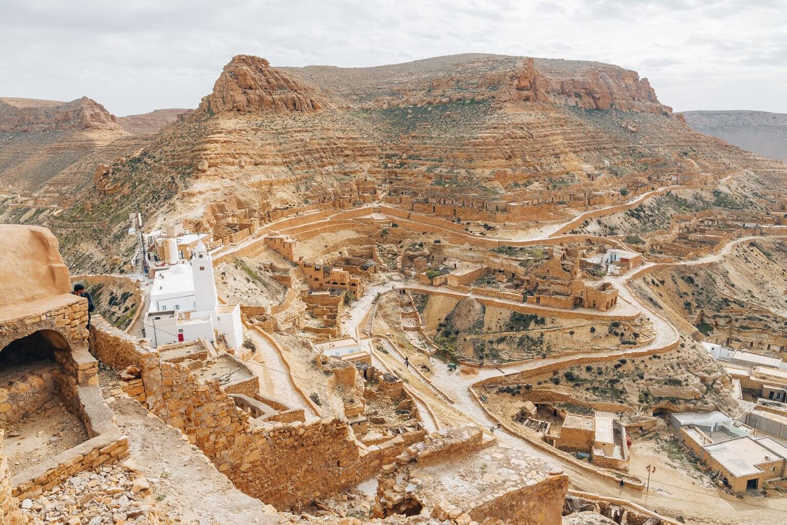 Chenini ein wahres hidden gem Tunesiens • THE TRAVELY