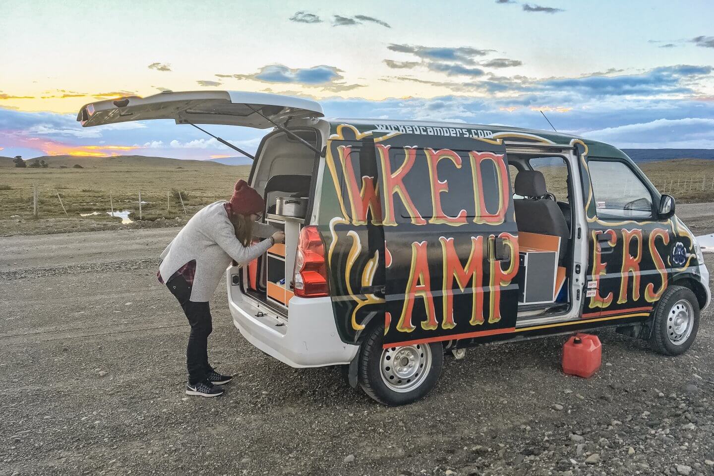 Wicked Camper Rentals _ Wicked Campers – FYNSR